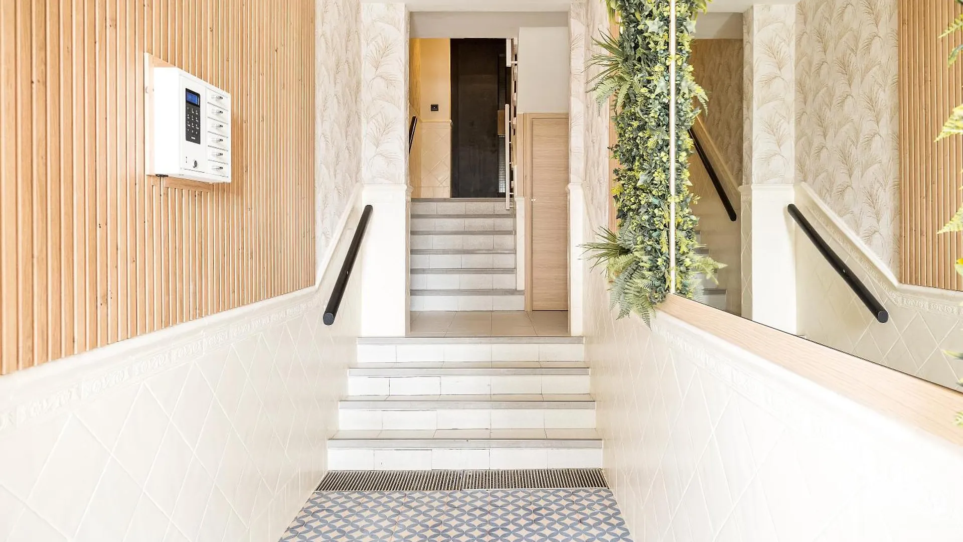 Sitges Group Ocean Apartment