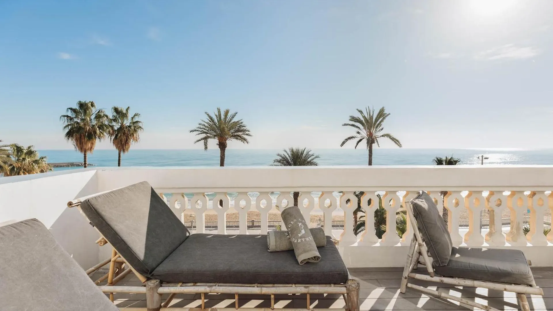 Sitges Group Ocean Apartment