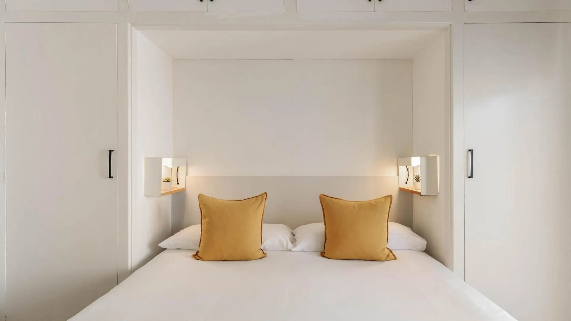 Sitges Group Ocean Apartment