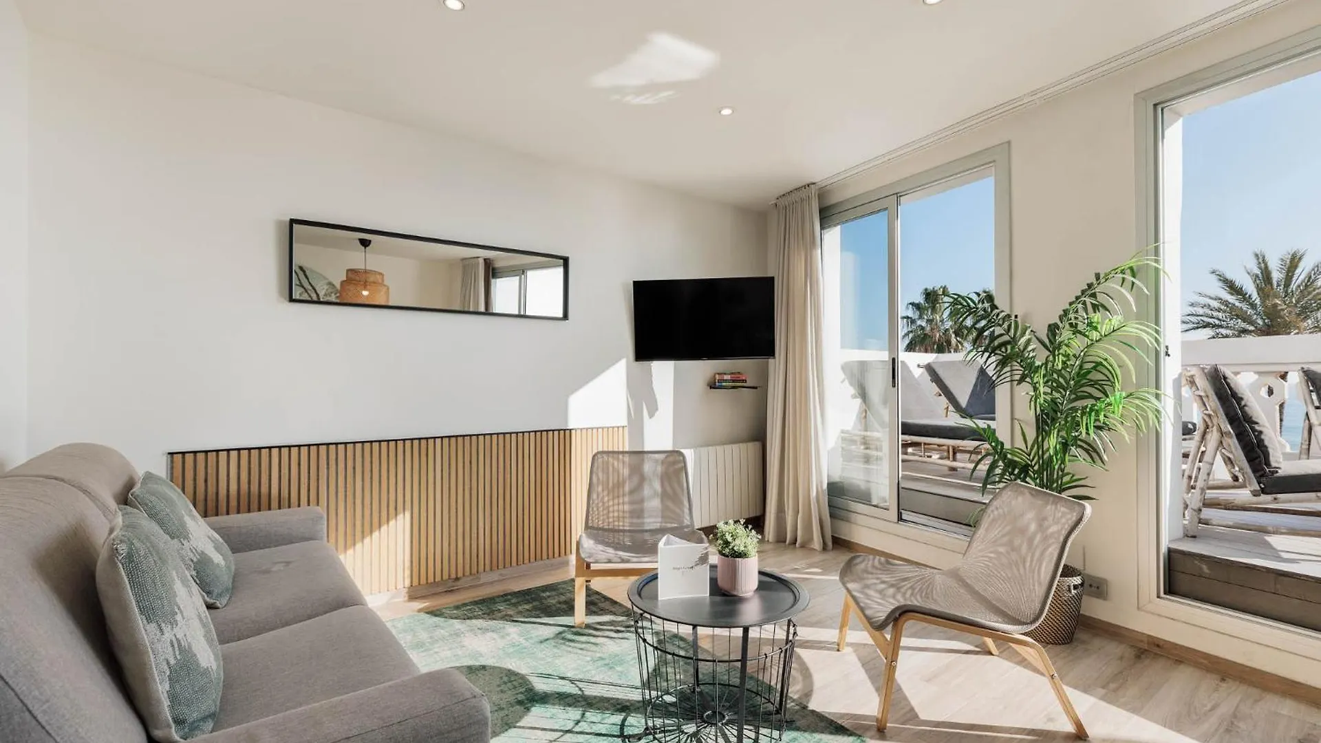 Sitges Group Ocean Apartment Spain