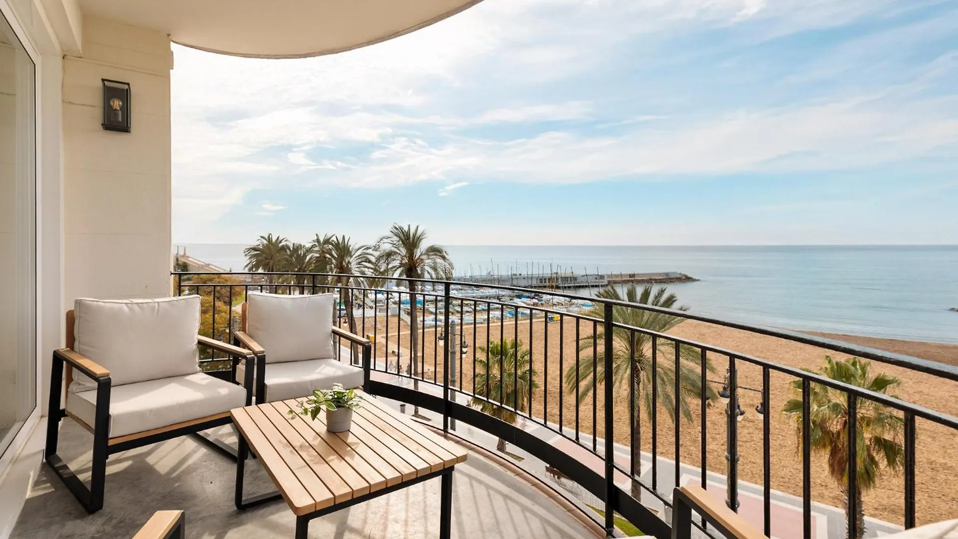 Sitges Group Ocean Apartment 0*,  Spain