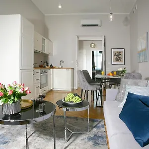  Apartment Gem By Castle Poland