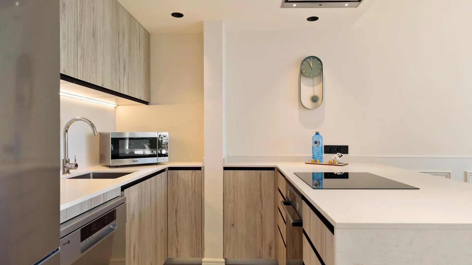 Sitges Group Ocean Apartment 0*,